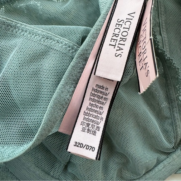 Victoria’s Secret Underwire Gold Metallic Lace Demi Bra Blue Size 32D NWT - Picture 9 of 10